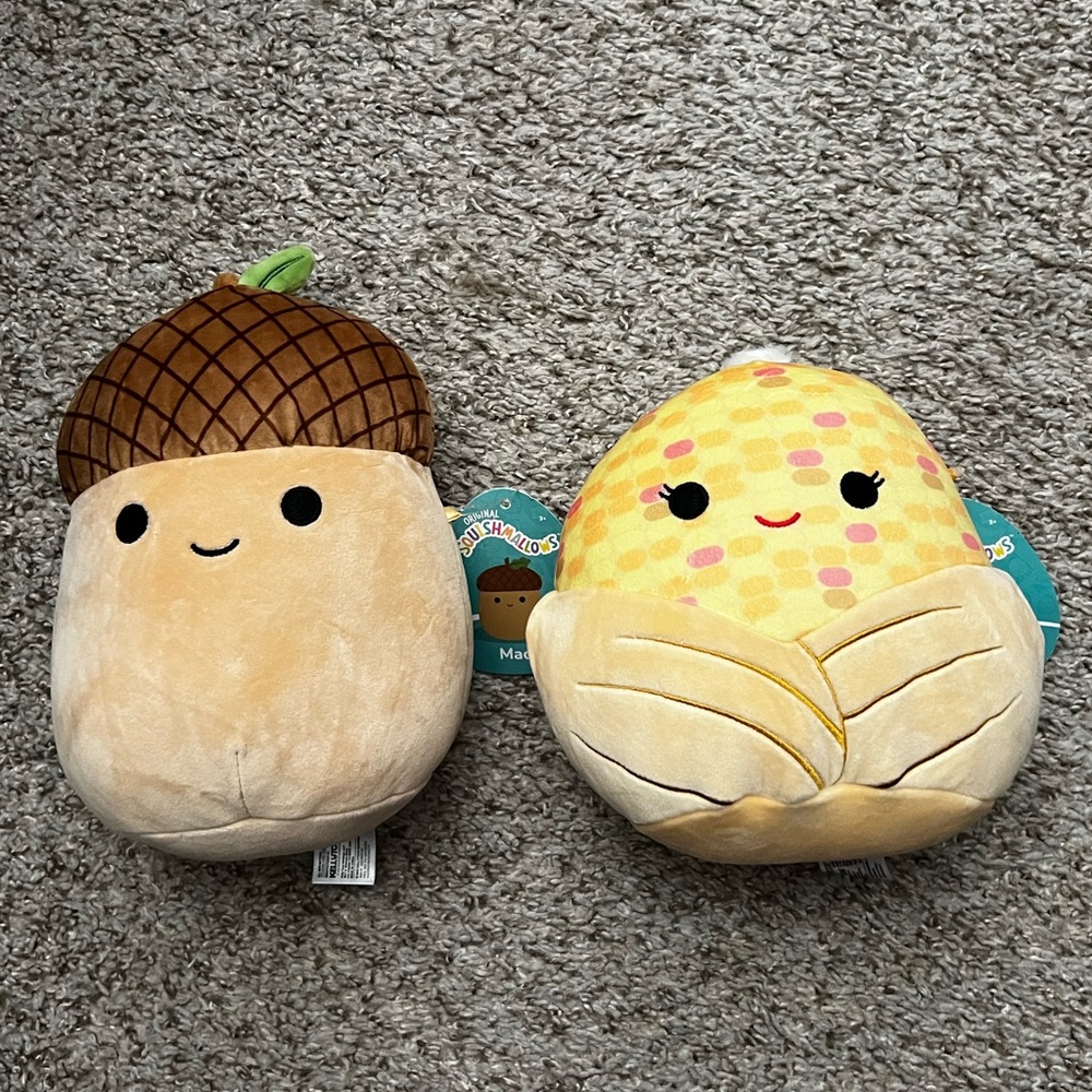 NWT BUNDLE (2) fall Decor / Corn and Acorn Squishmallows size 6”